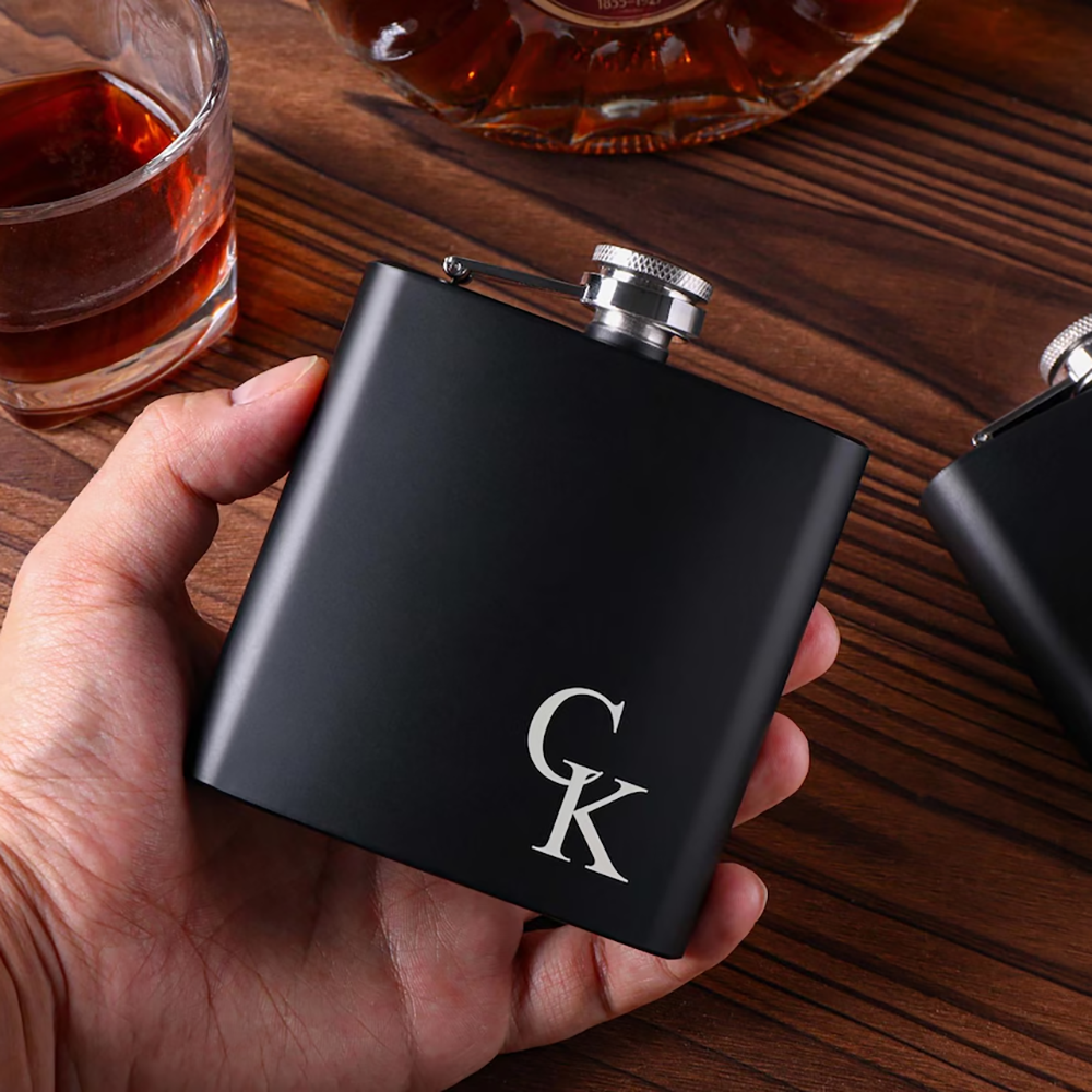 Personalized Name Hip Flask Se - đánh giá và giá Men'S Grooming Wedding Day